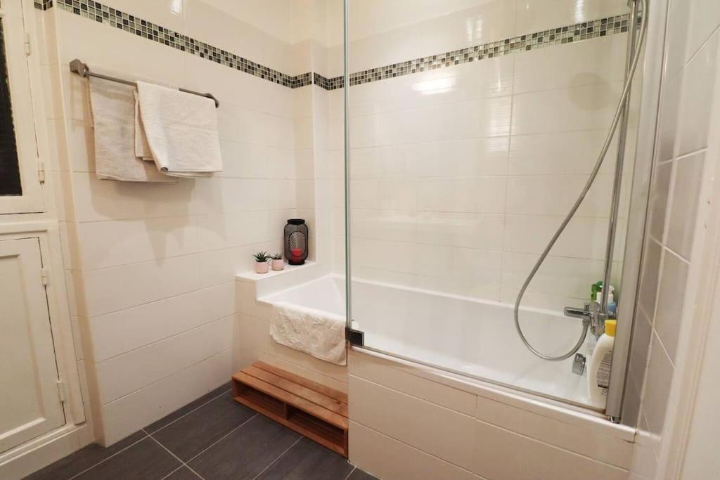 Paris Langeac Apartments Phòng bức ảnh